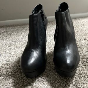 ALDO black PLATFORM booties